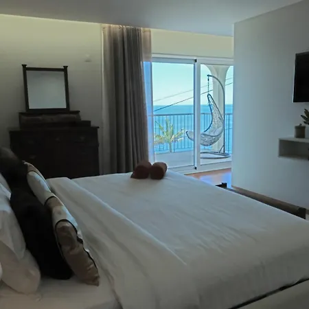 Ocean Escape With Private Pool * Arco da Calheta (Madeira)