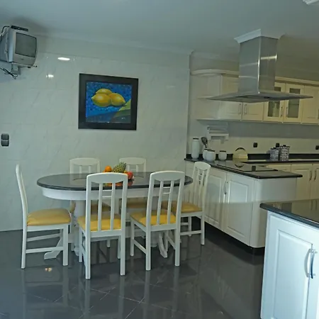 Ocean Escape With Private Pool Villa Arco da Calheta (Madeira)