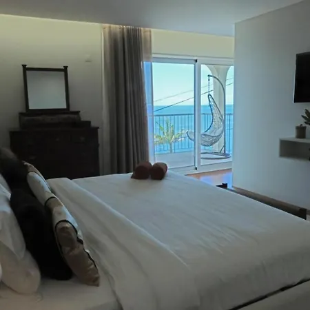 Ocean Escape With Private Pool Vila