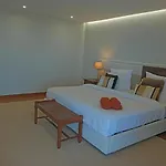 Ocean Escape With Private Pool וילה *