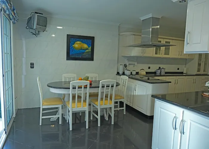 Ocean Escape With Private Pool Villa Arco da Calheta (Madeira)