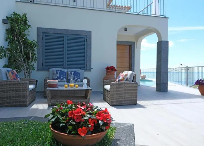 Ocean Escape With Private Pool Вилла Арку-да-Кальета